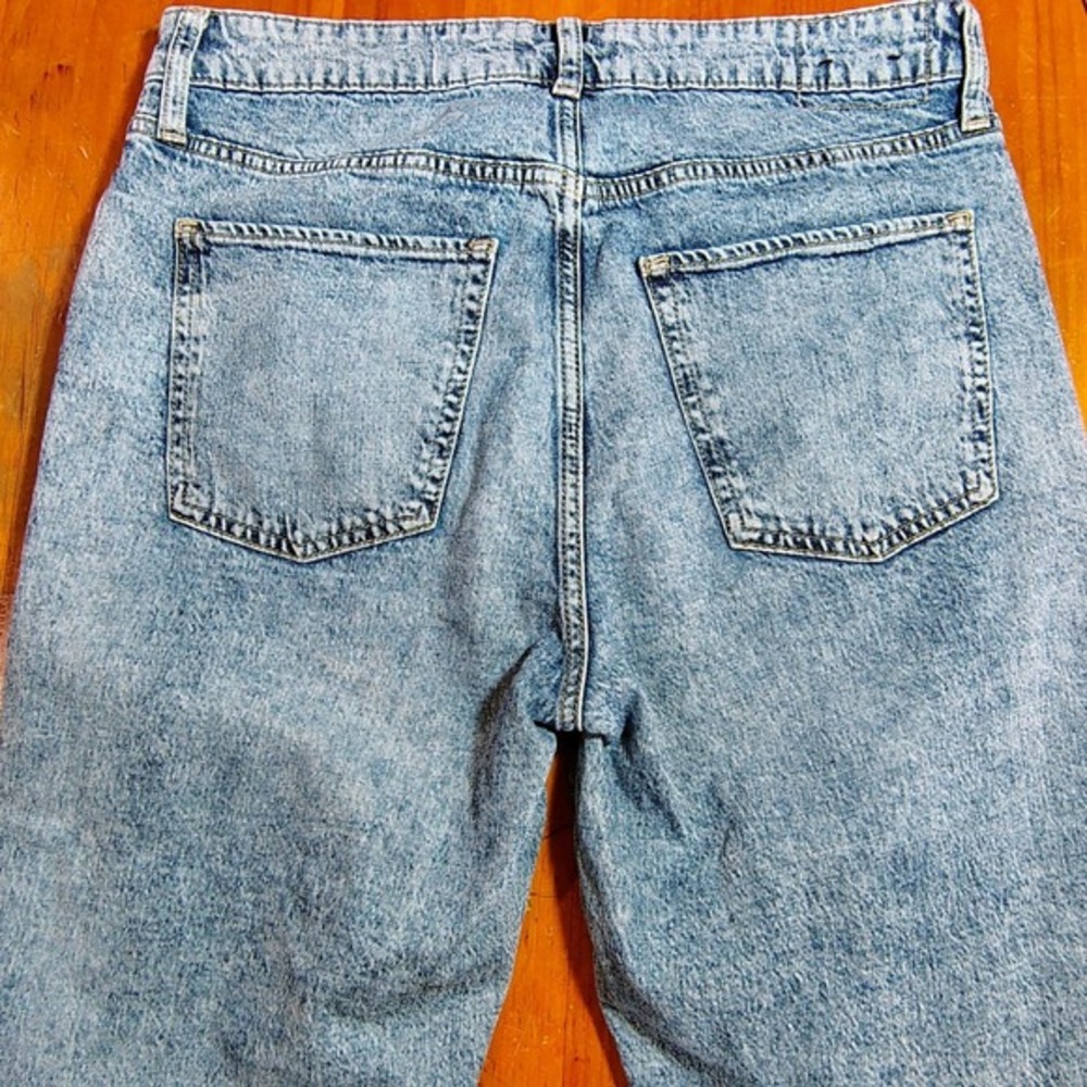 GAP Slim Boyfriend Jeans Light Wash Distressed Denim Women Size 10 30x31 y2k - Picture 6 of 8
